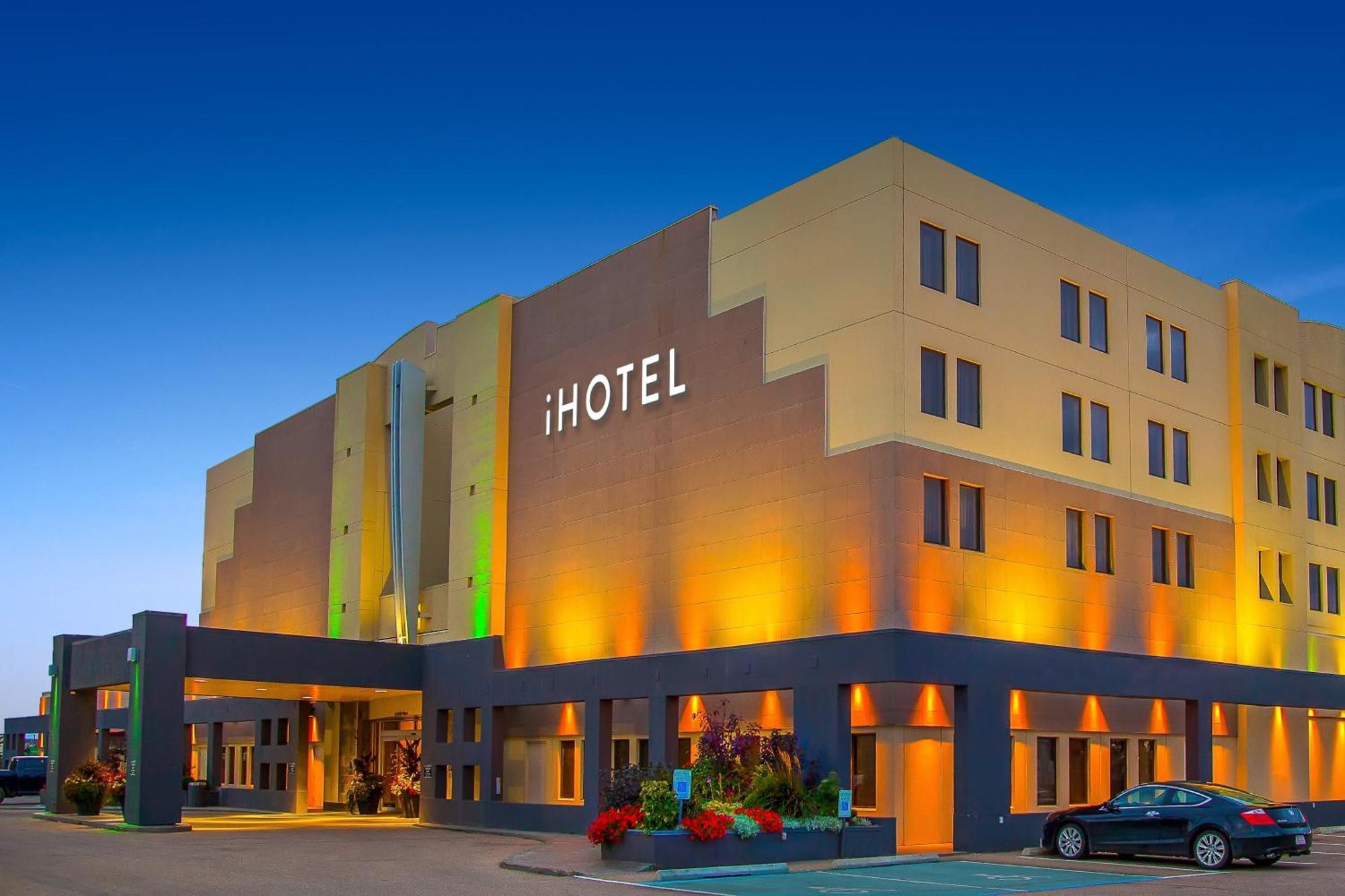 Ihotel & Conference Centre Red Deer Exterior photo