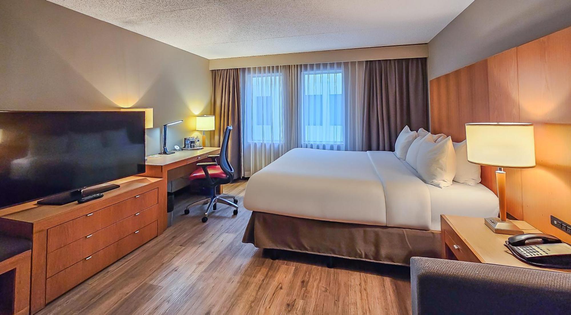 Ihotel & Conference Centre Red Deer Exterior photo